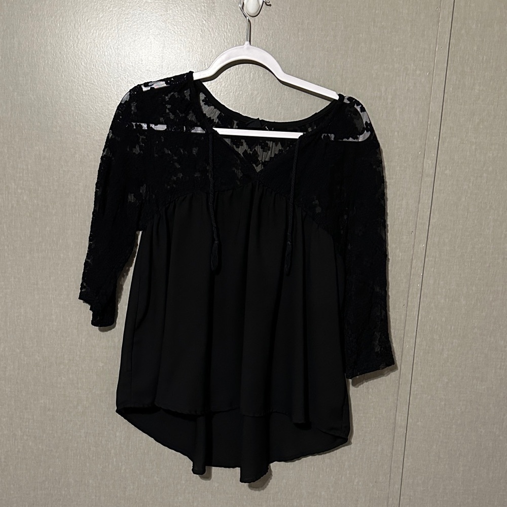 Elegant Black Lace Women's Top